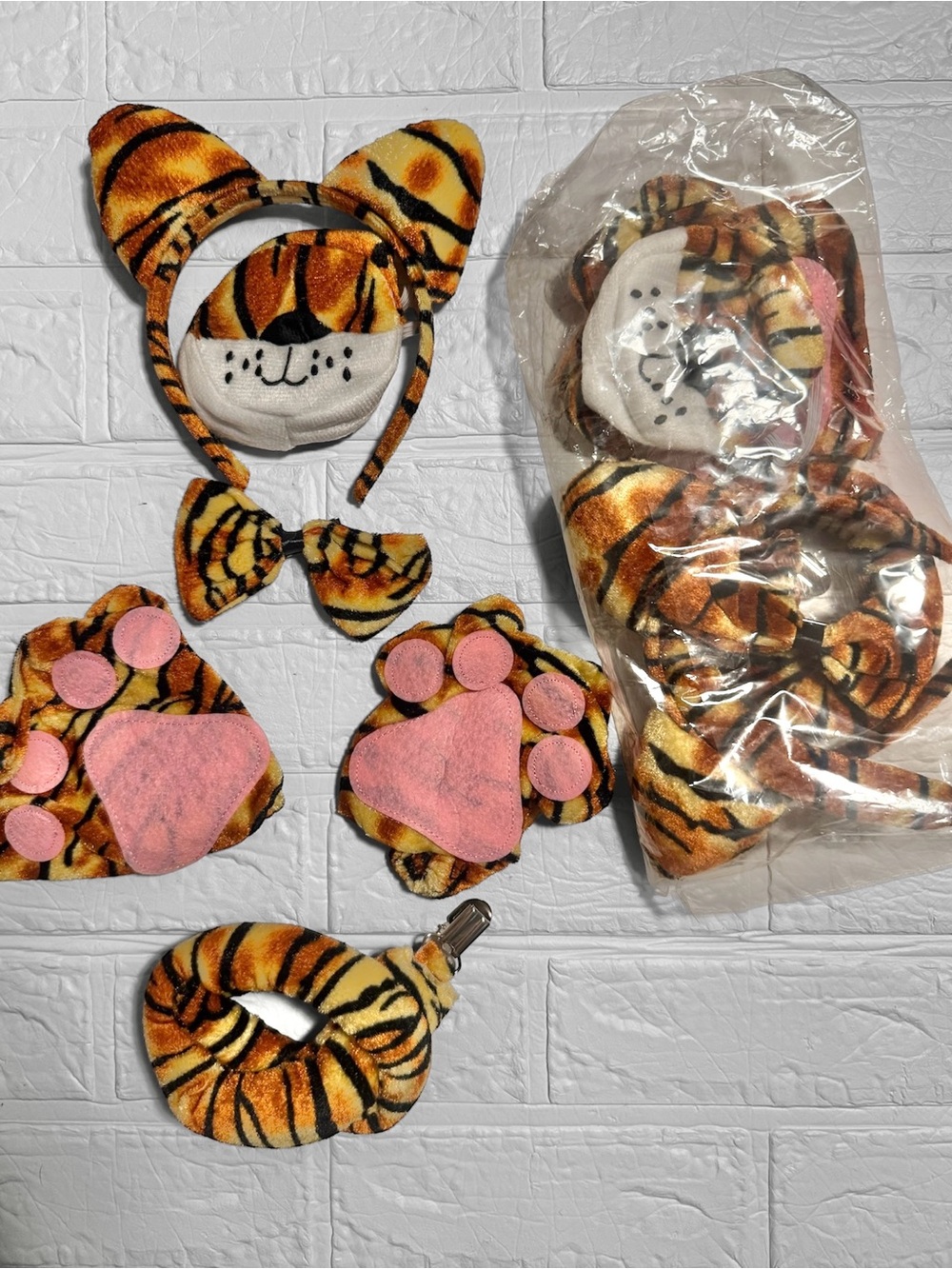 (2) Kids Tiger Costume Accessory Set Orange Striped Headband, Bow, & Paw Glove